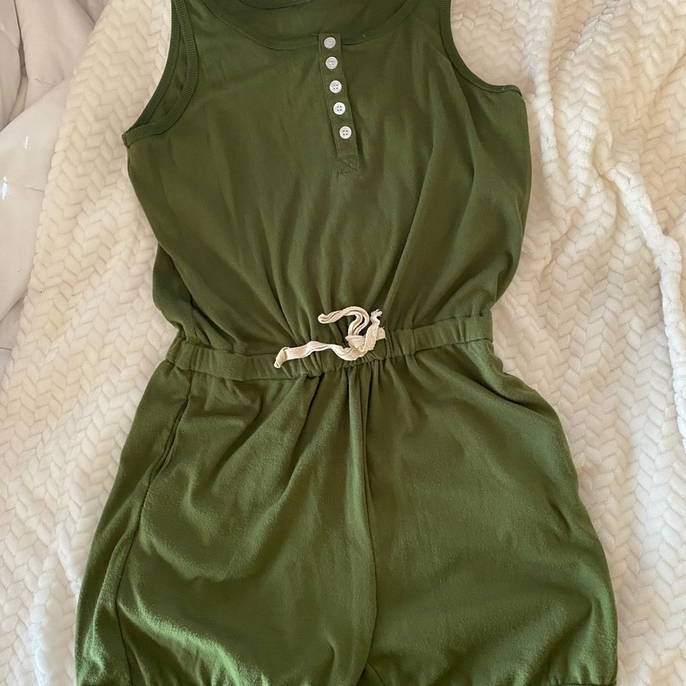 Green romper - Picture 3 of 8